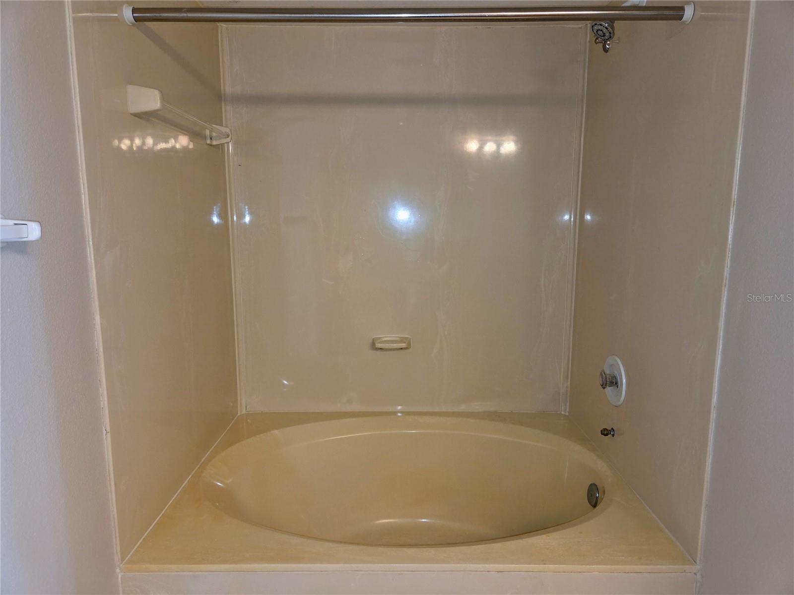 Image 20 of 39 For 5801 Bahia Del Mar Circle 113