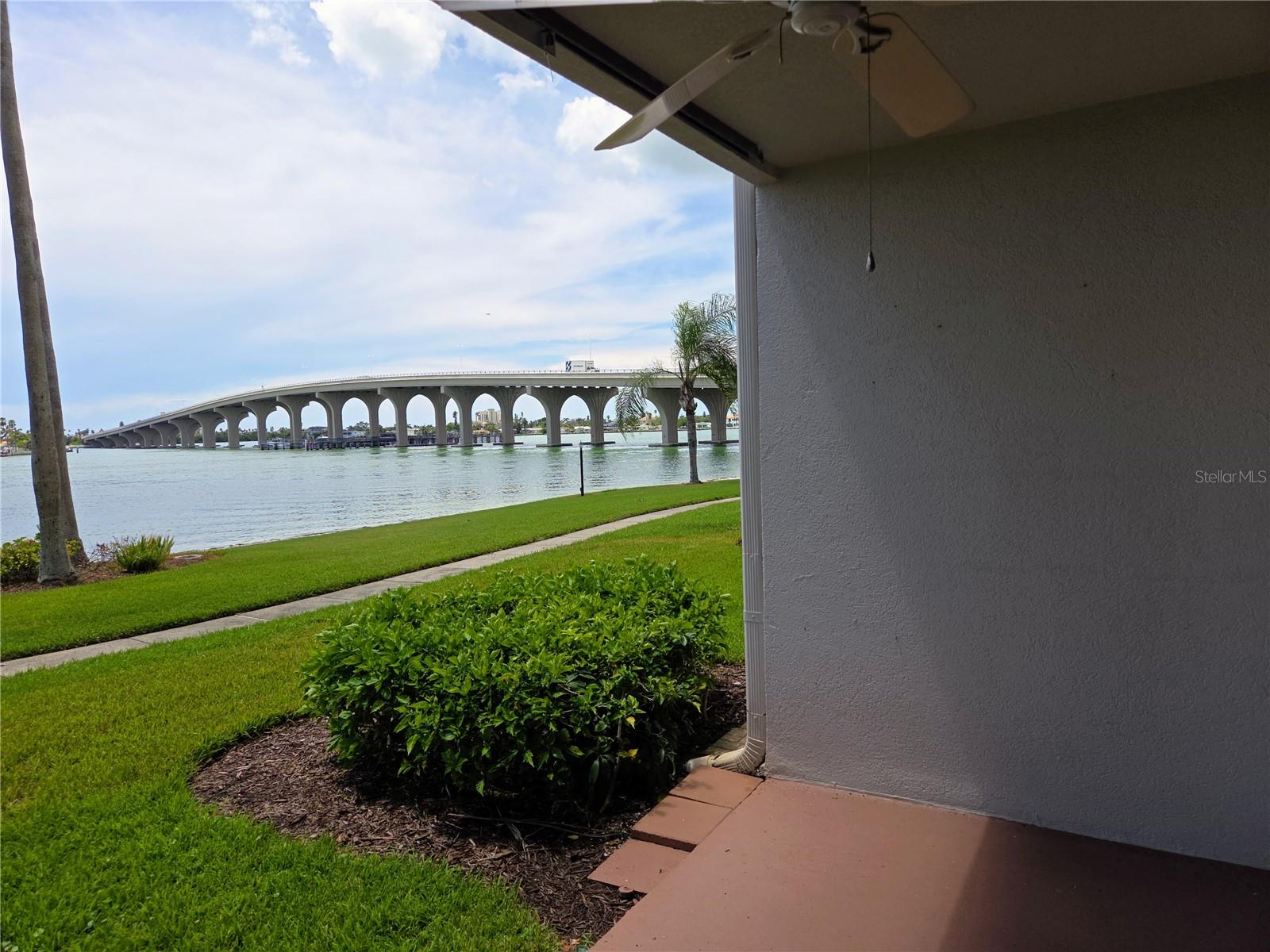 Image 30 of 39 For 5801 Bahia Del Mar Circle 113