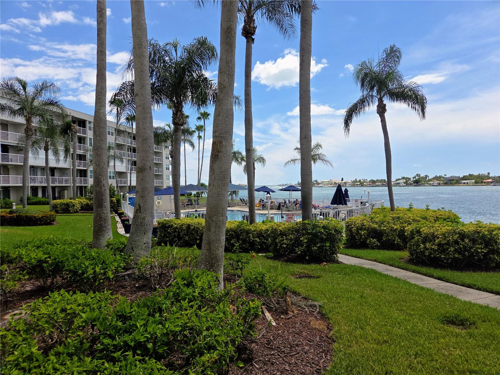 Image 33 of 39 For 5801 Bahia Del Mar Circle 113