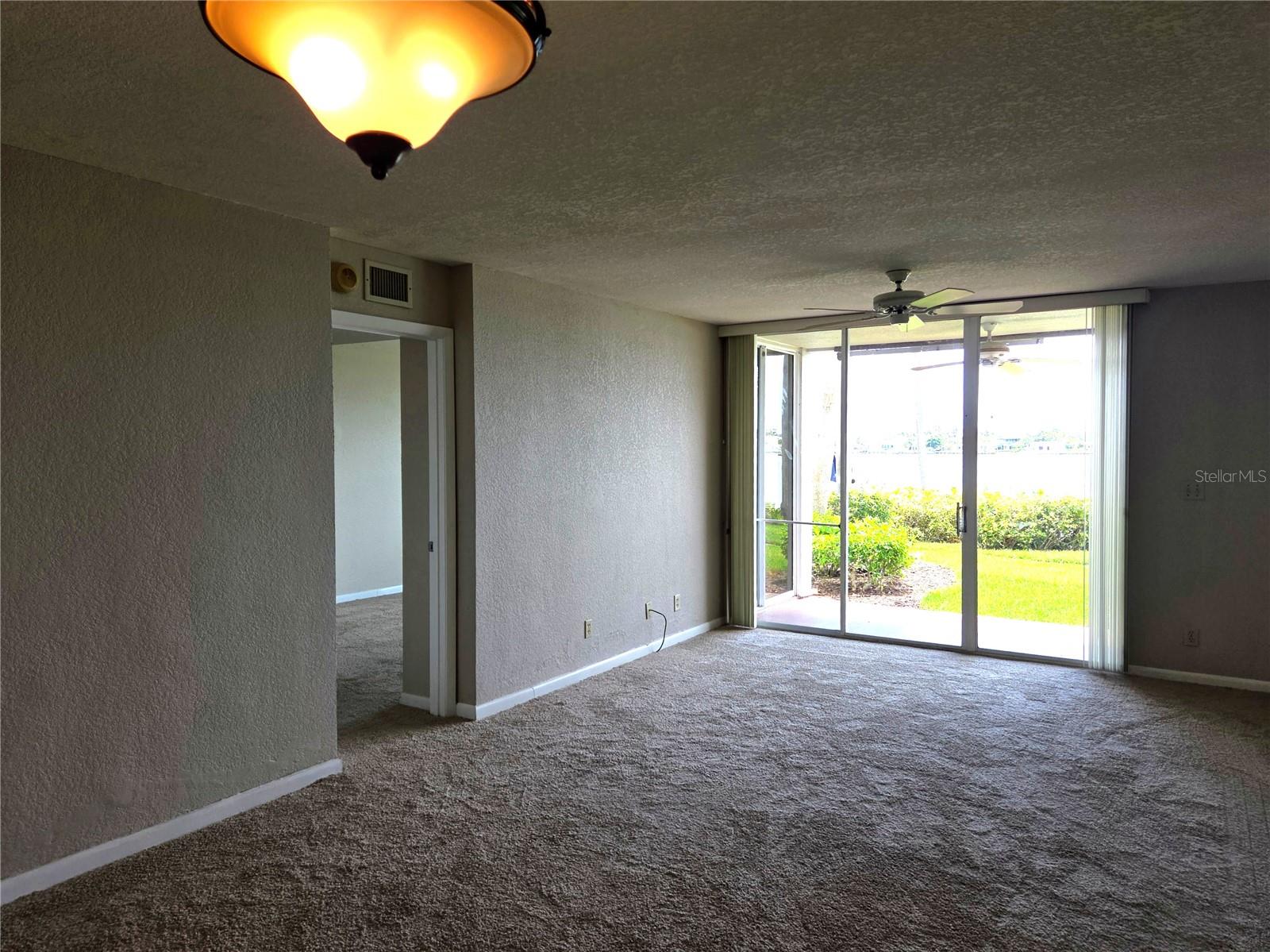 Image 4 of 39 For 5801 Bahia Del Mar Circle 113
