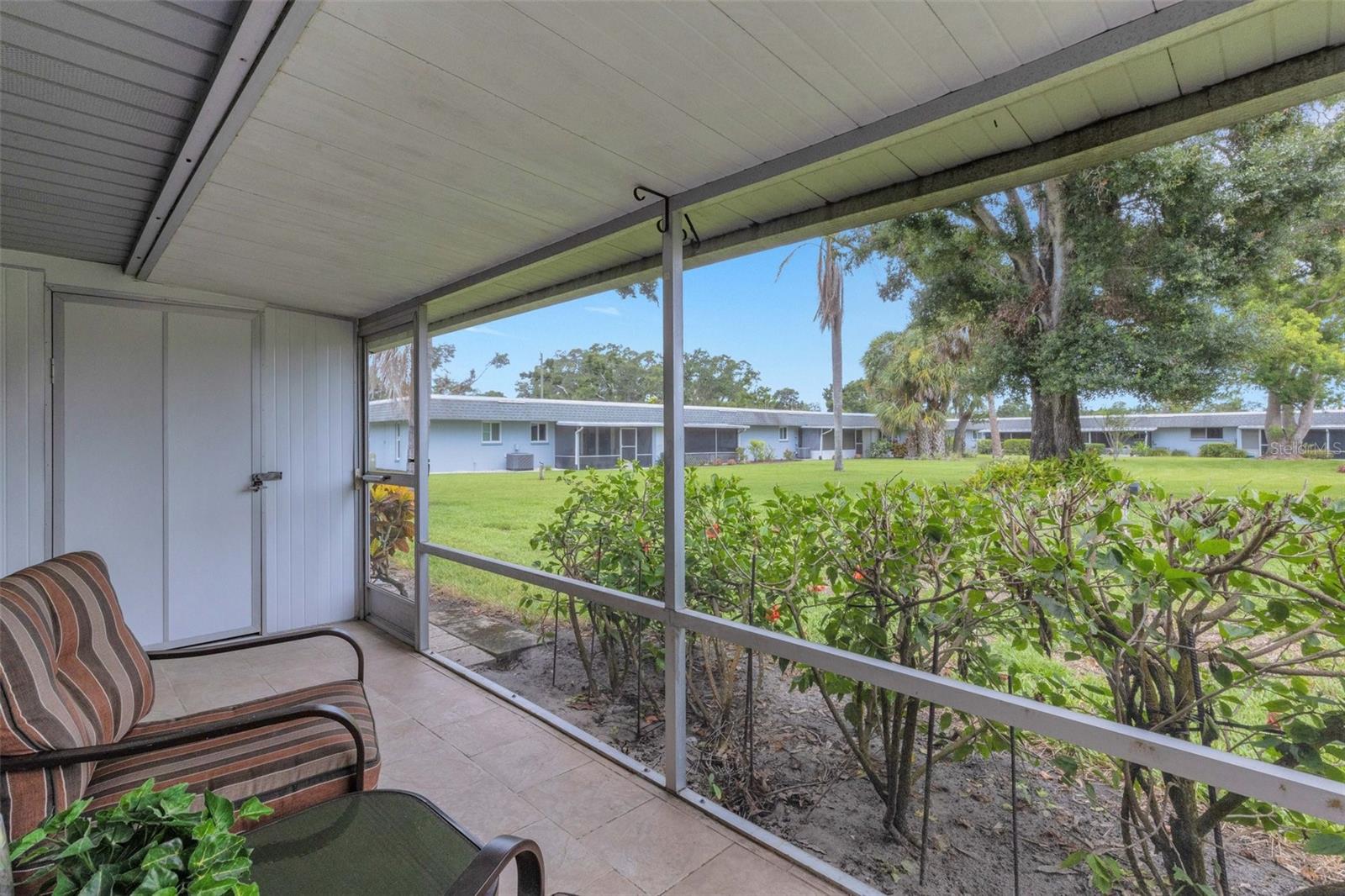 Image 42 of 63 For 4160 Fruitville Road 77