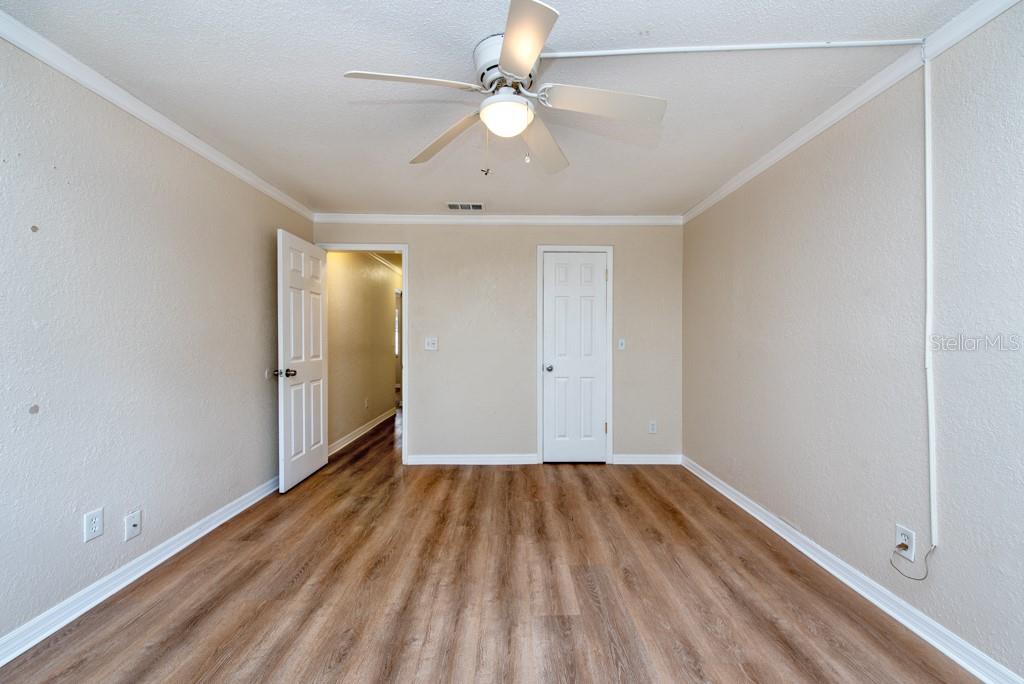 Image 10 of 13 For 200 Country Club Drive 1402