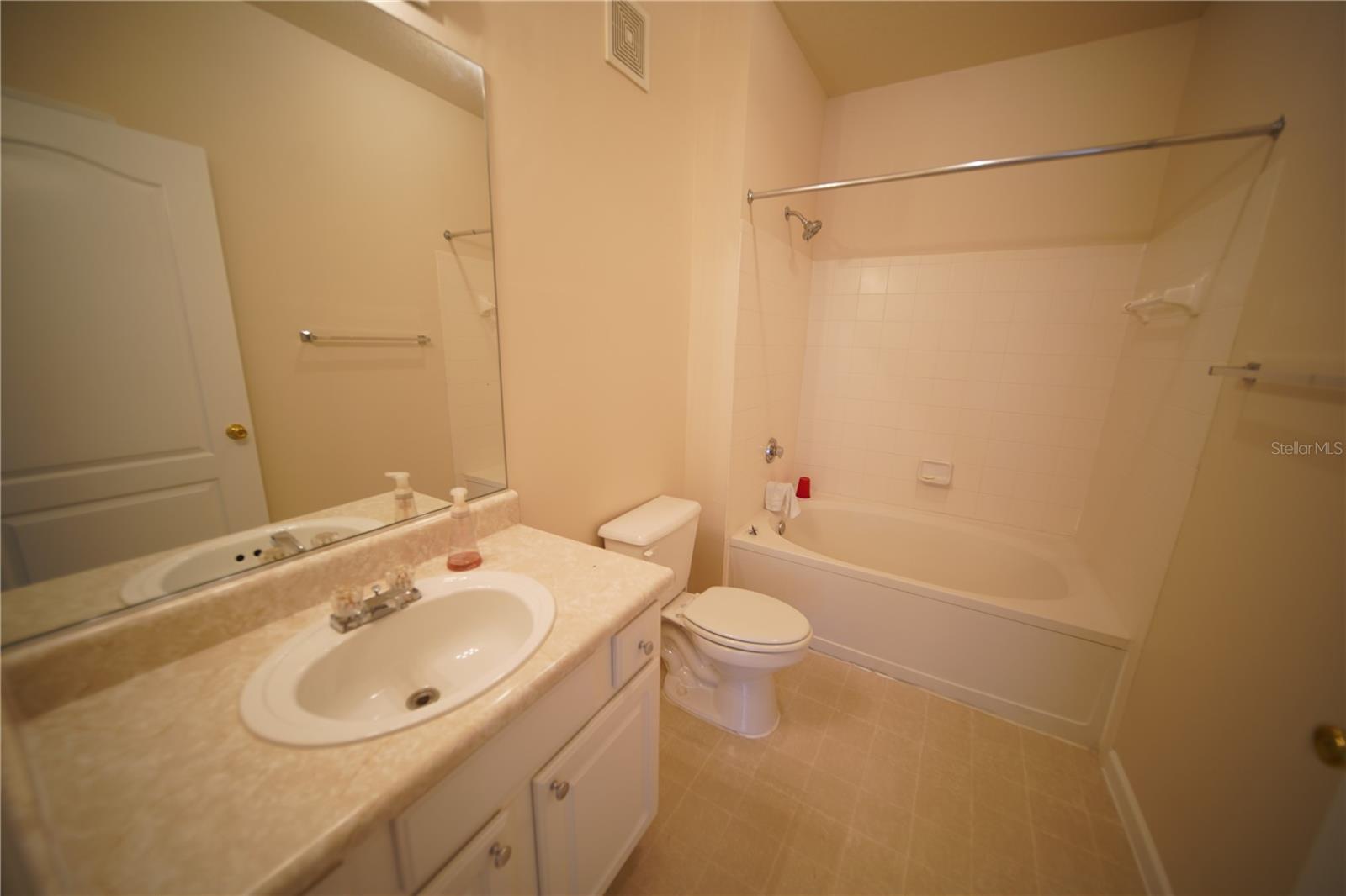 Image 10 of 23 For 10409 Villa View Circle 10409