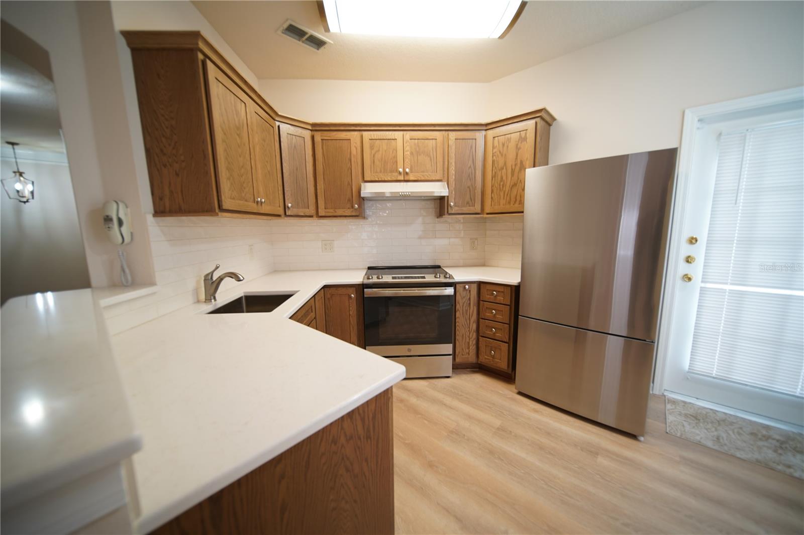 Image 21 of 23 For 10409 Villa View Circle 10409