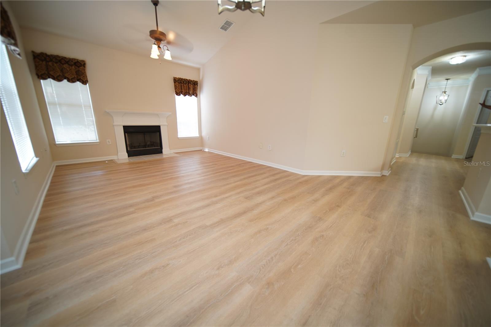 Image 23 of 23 For 10409 Villa View Circle 10409