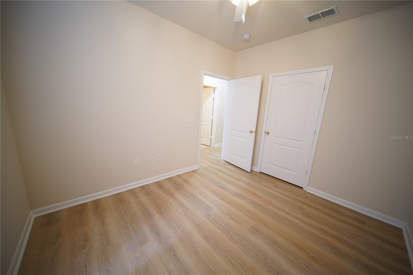 Image 7 of 23 For 10409 Villa View Circle 10409