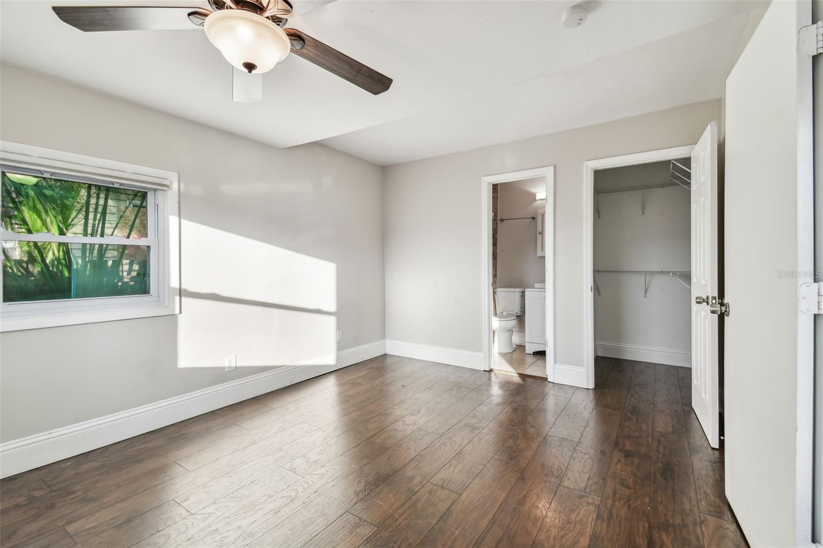 Image 11 of 24 For 937 26th Street N