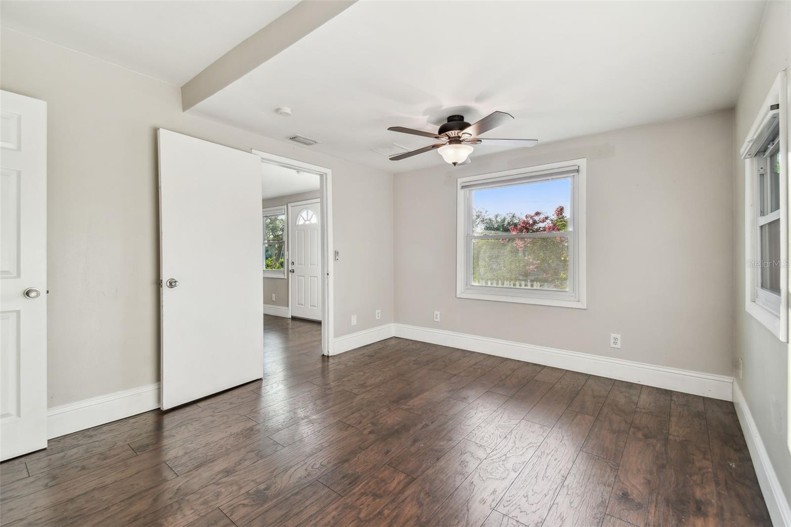 Image 12 of 24 For 937 26th Street N