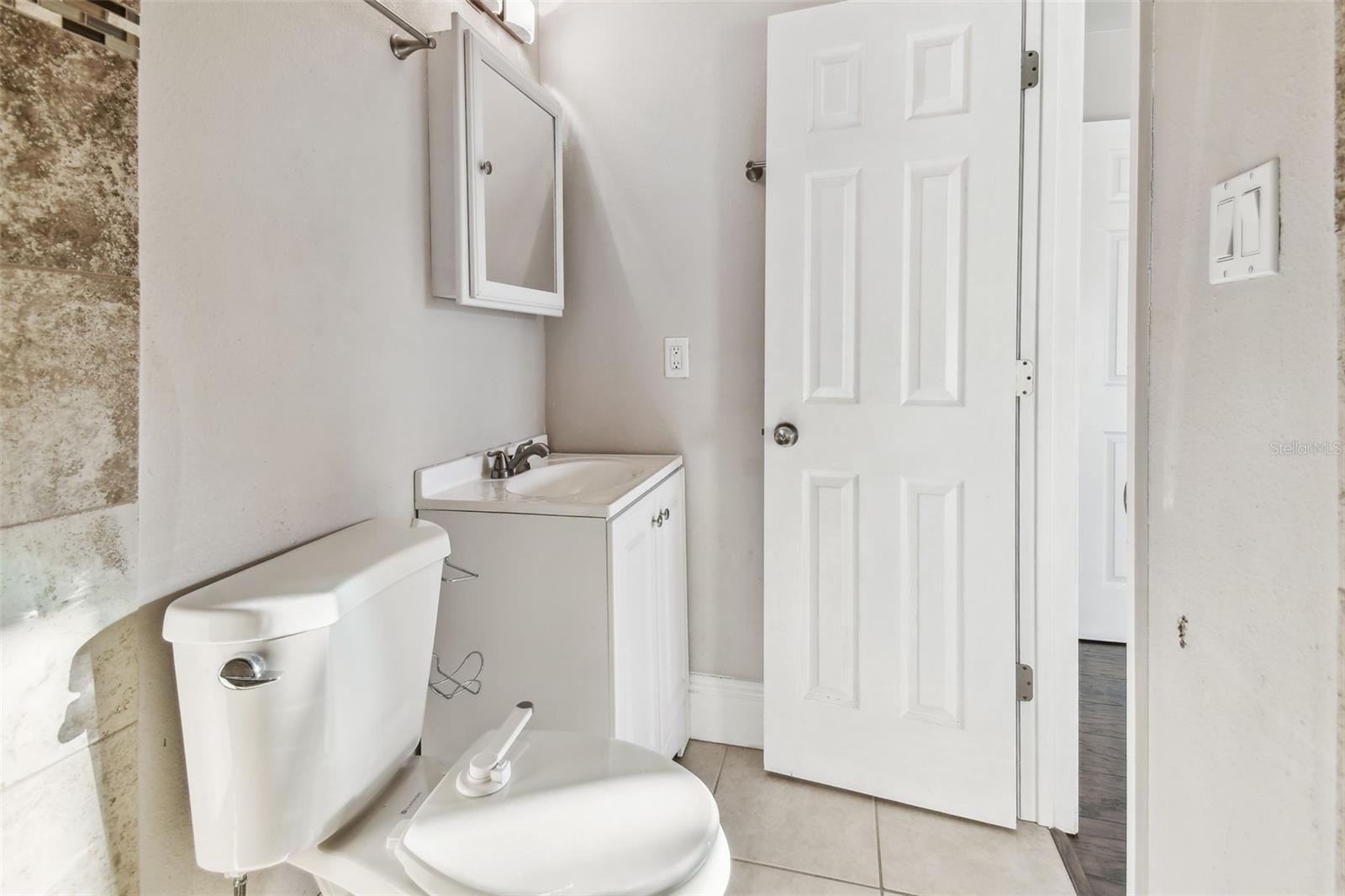 Image 15 of 24 For 937 26th Street N