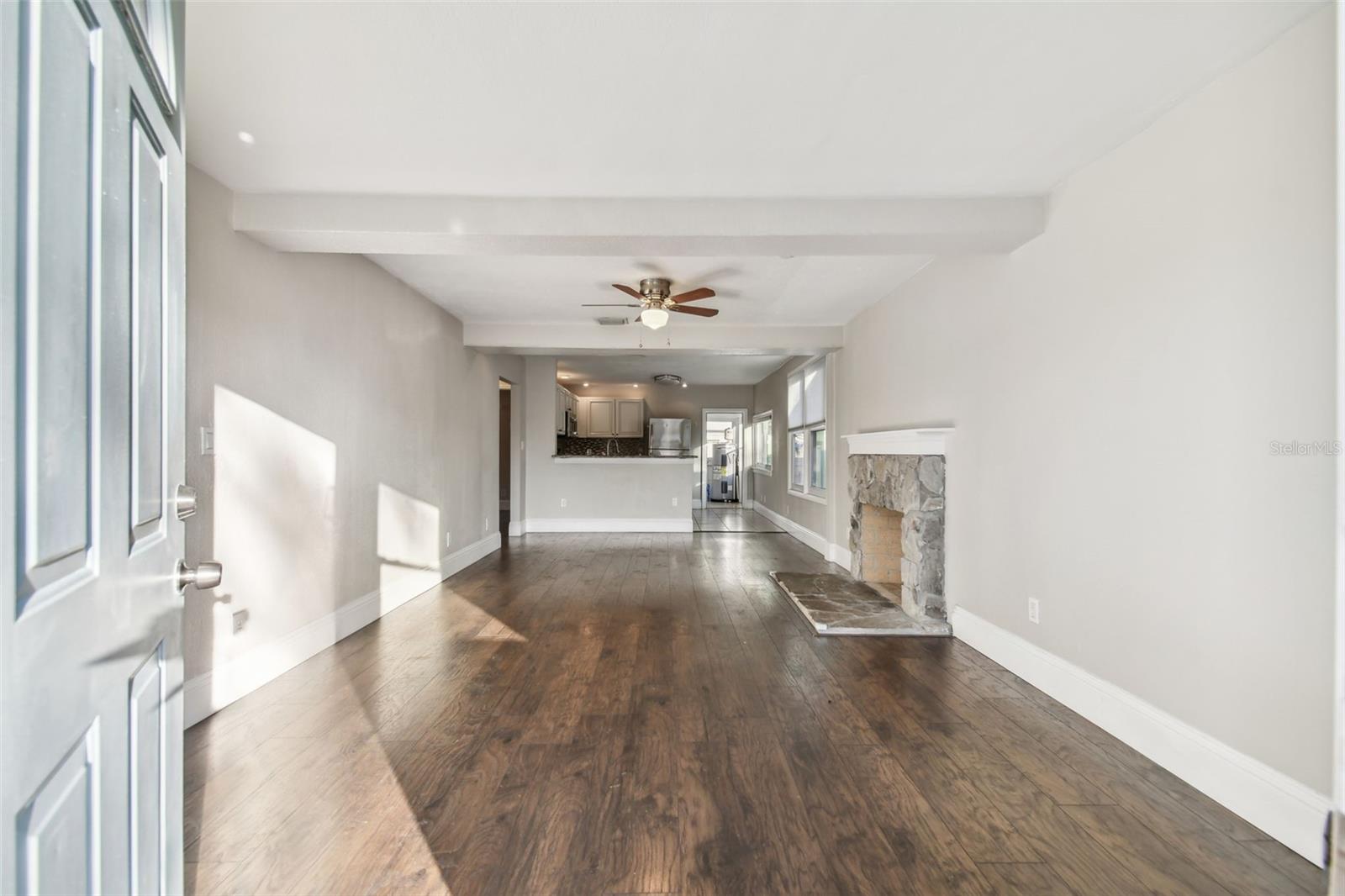 Image 2 of 24 For 937 26th Street N