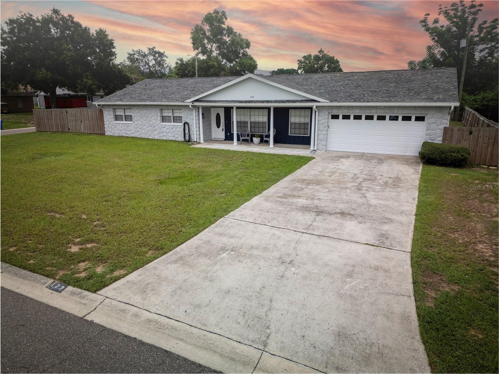 Image 2 of 31 For 123 Jeffrey Drive