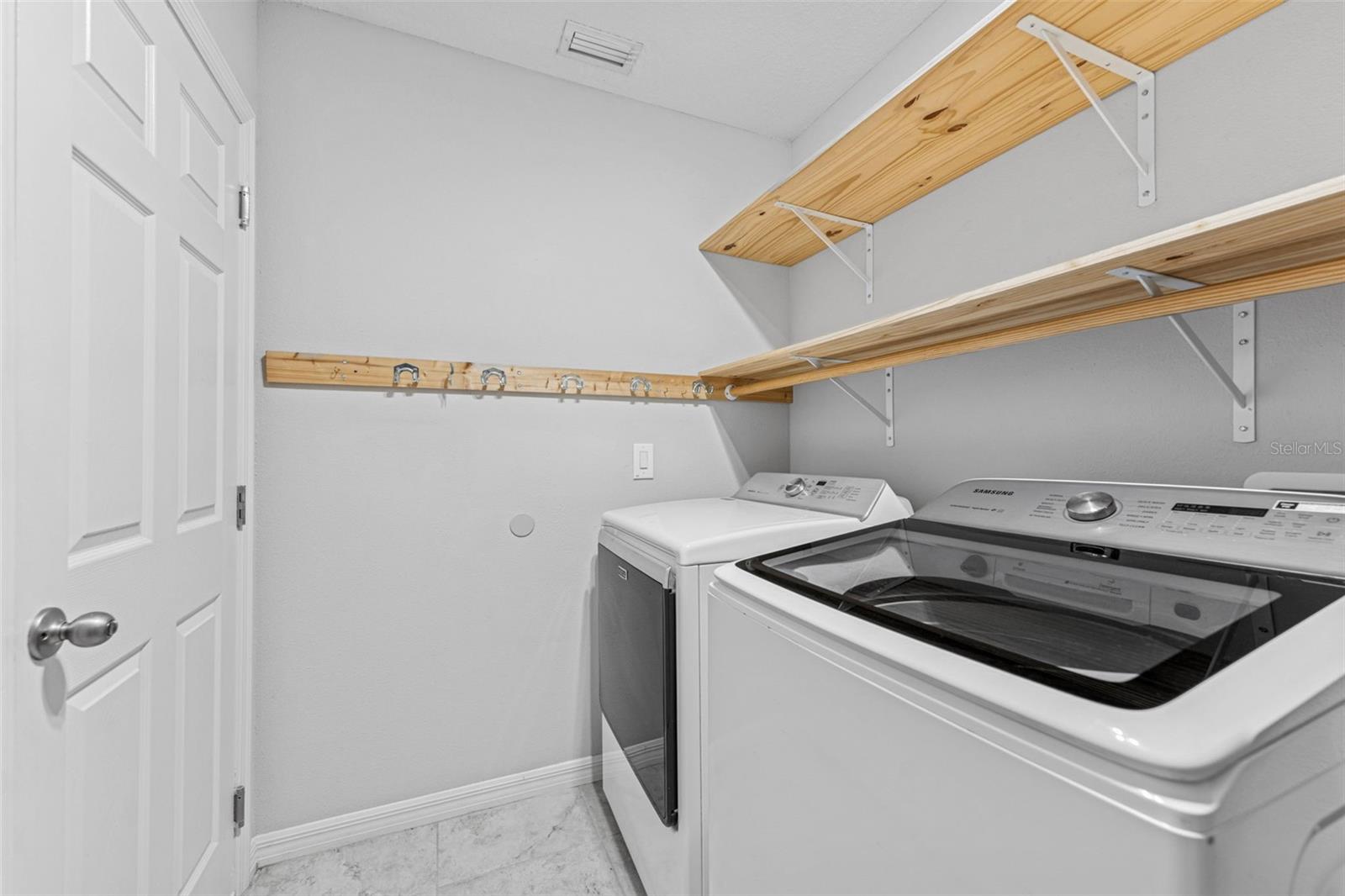 Image 30 of 45 For 13334 Palmera Vista Drive