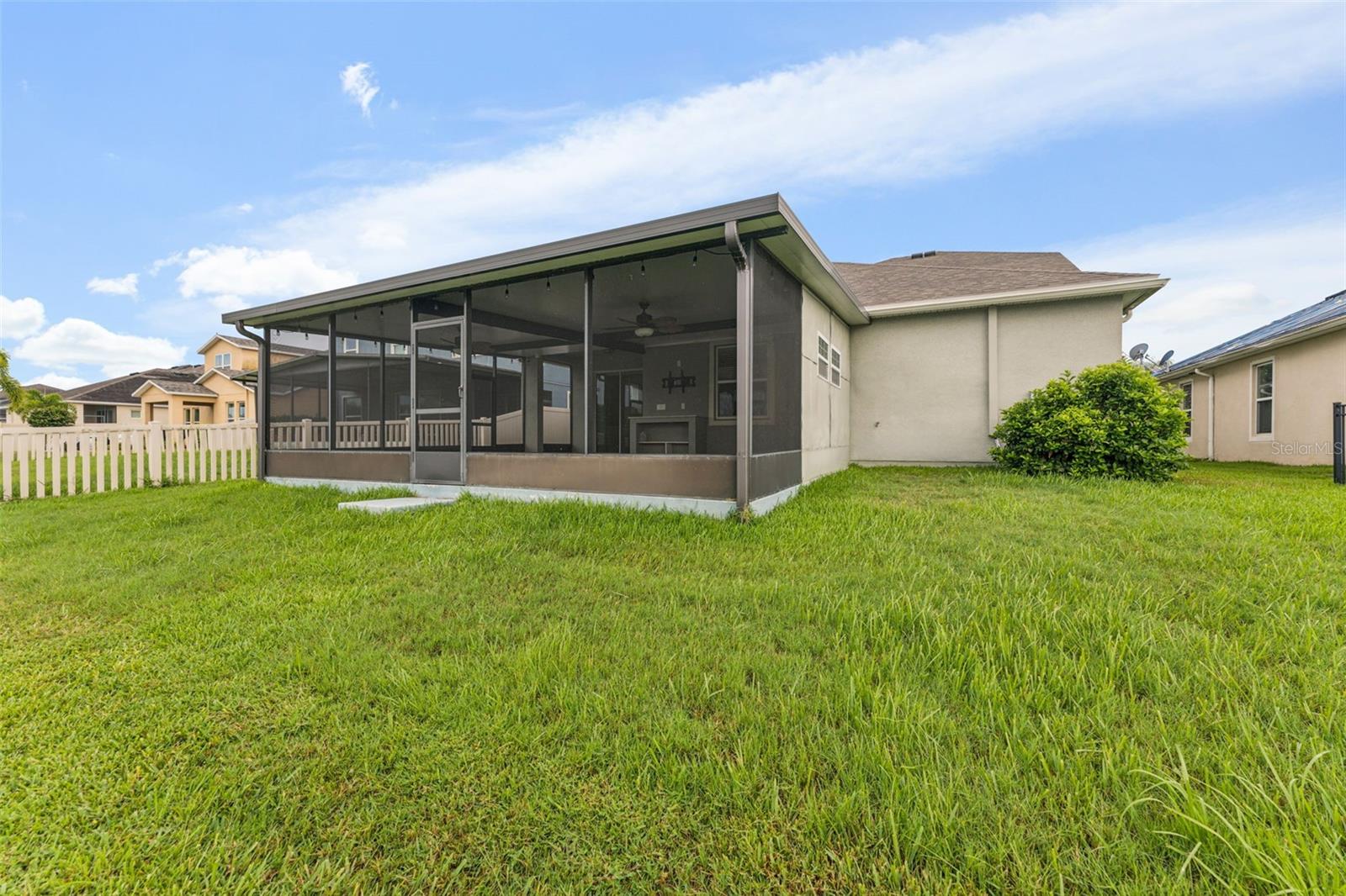 Image 33 of 45 For 13334 Palmera Vista Drive