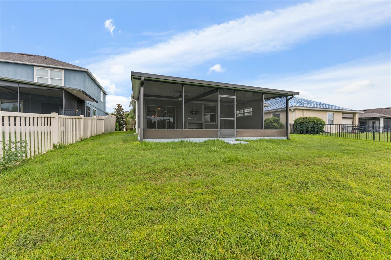Image 34 of 45 For 13334 Palmera Vista Drive