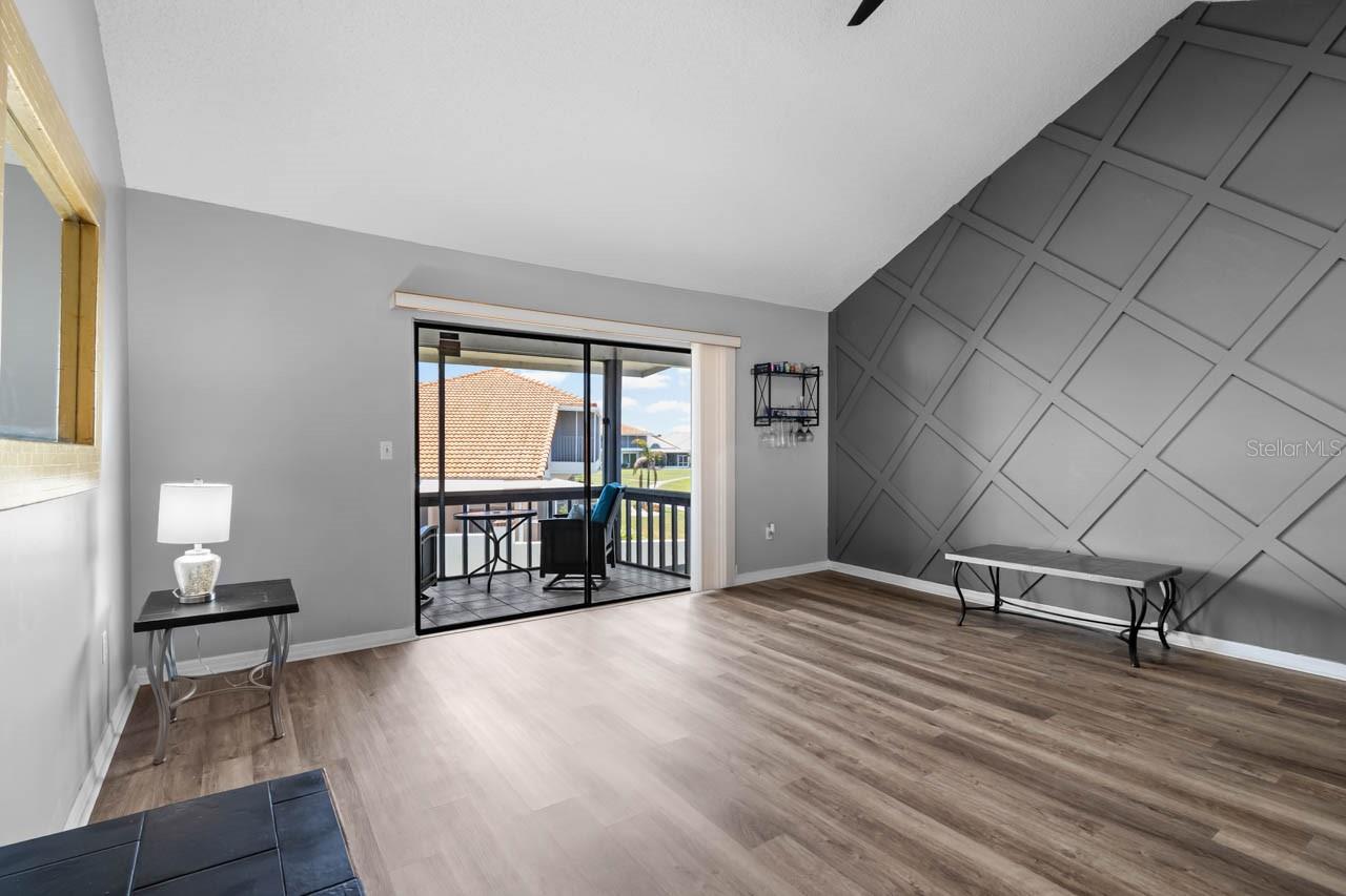 Image 14 of 44 For 609 Lively Drive B