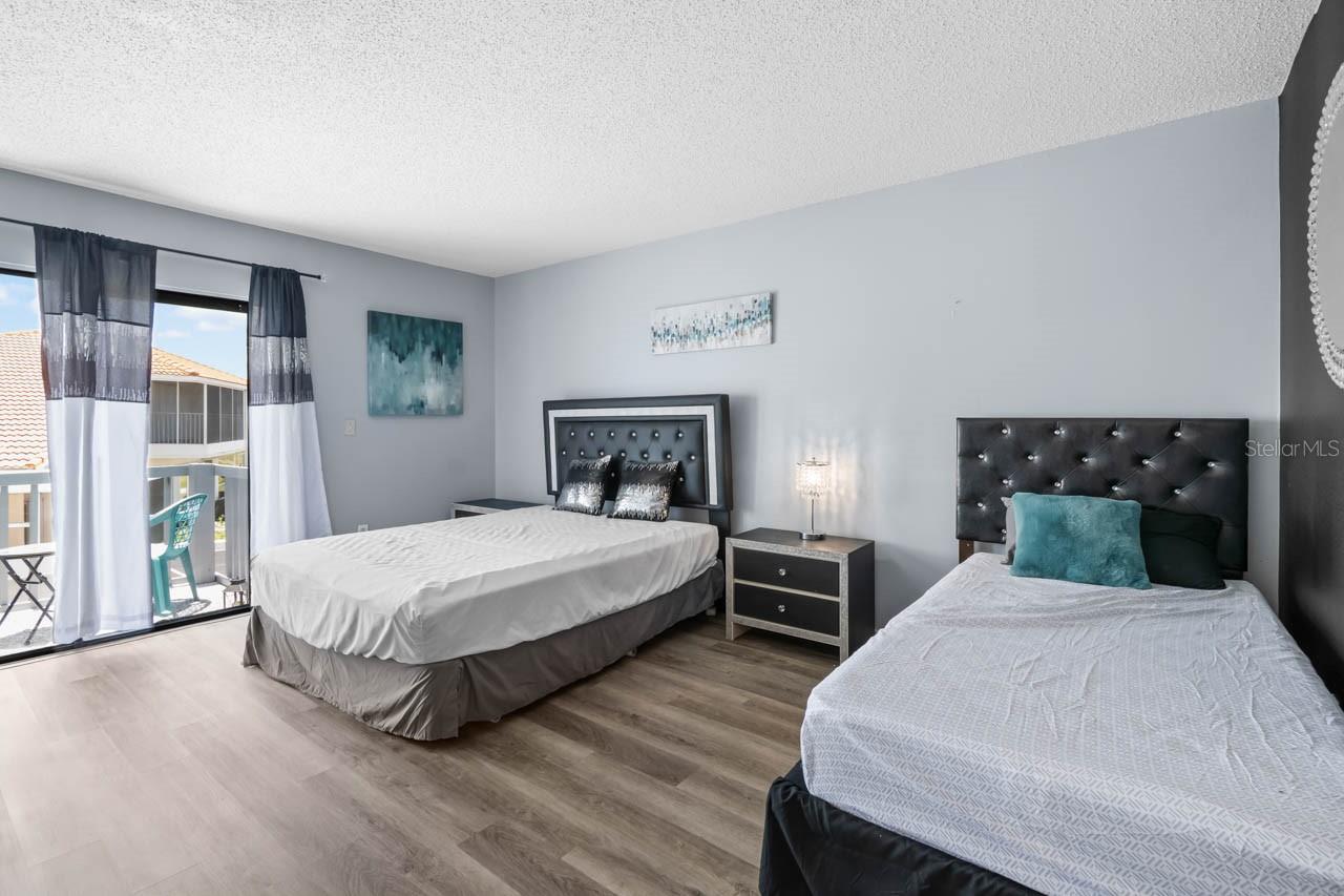 Image 22 of 44 For 609 Lively Drive B