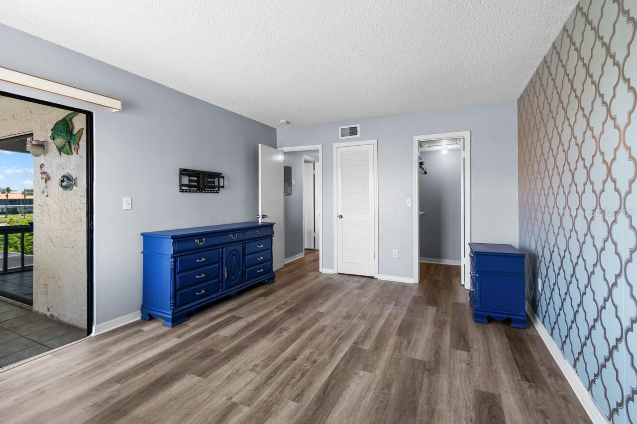 Image 9 of 44 For 609 Lively Drive B