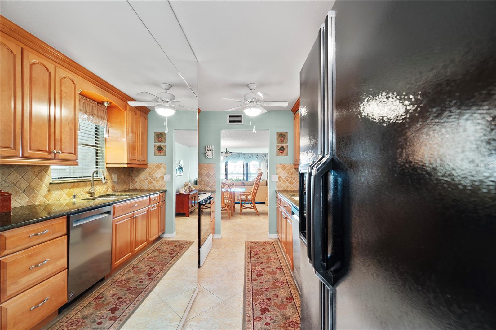 Image 33 of 63 For 7907 Sailboat Key Boulevard S 108