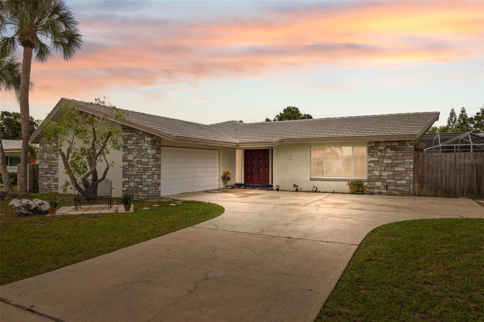 Details for 13986 Bonnie Brae Drive, LARGO, FL 33774