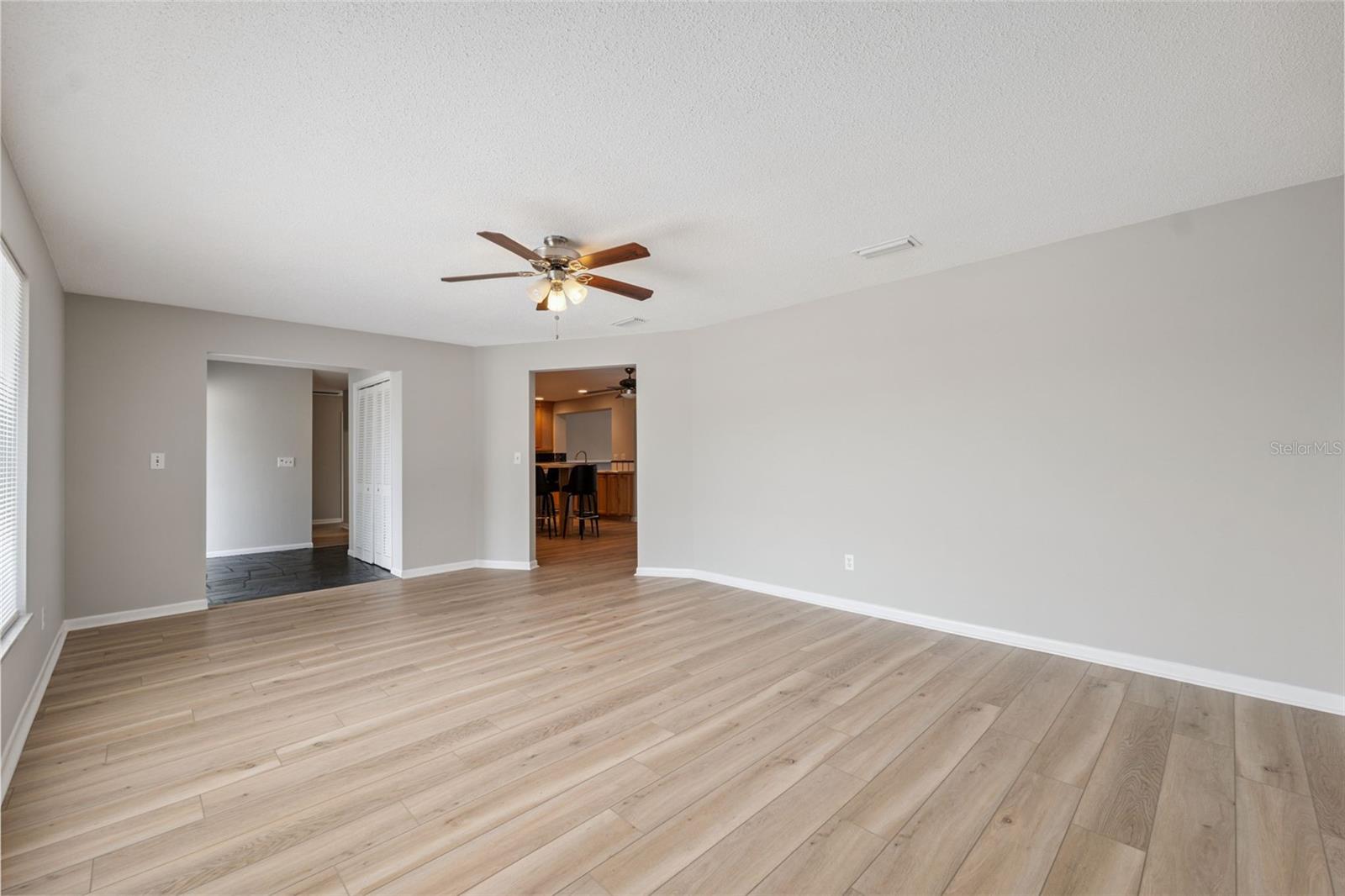Image 10 of 48 For 13986 Bonnie Brae Drive