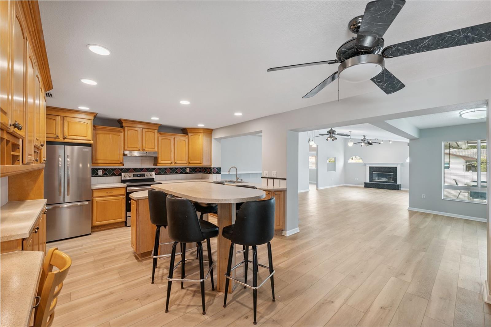 Image 2 of 48 For 13986 Bonnie Brae Drive