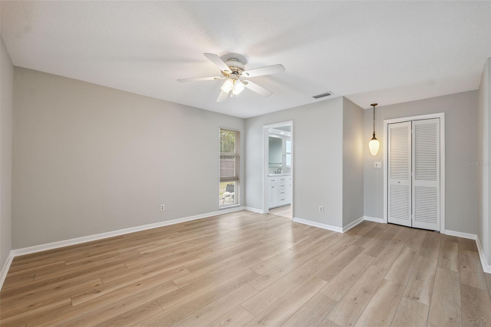 Image 22 of 48 For 13986 Bonnie Brae Drive