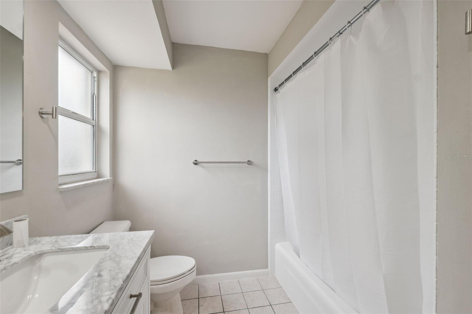 Image 24 of 48 For 13986 Bonnie Brae Drive