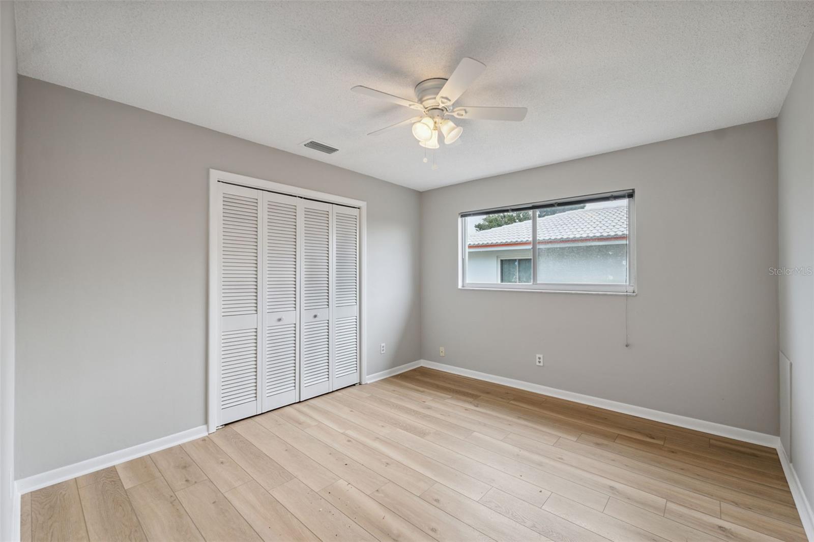 Image 25 of 48 For 13986 Bonnie Brae Drive