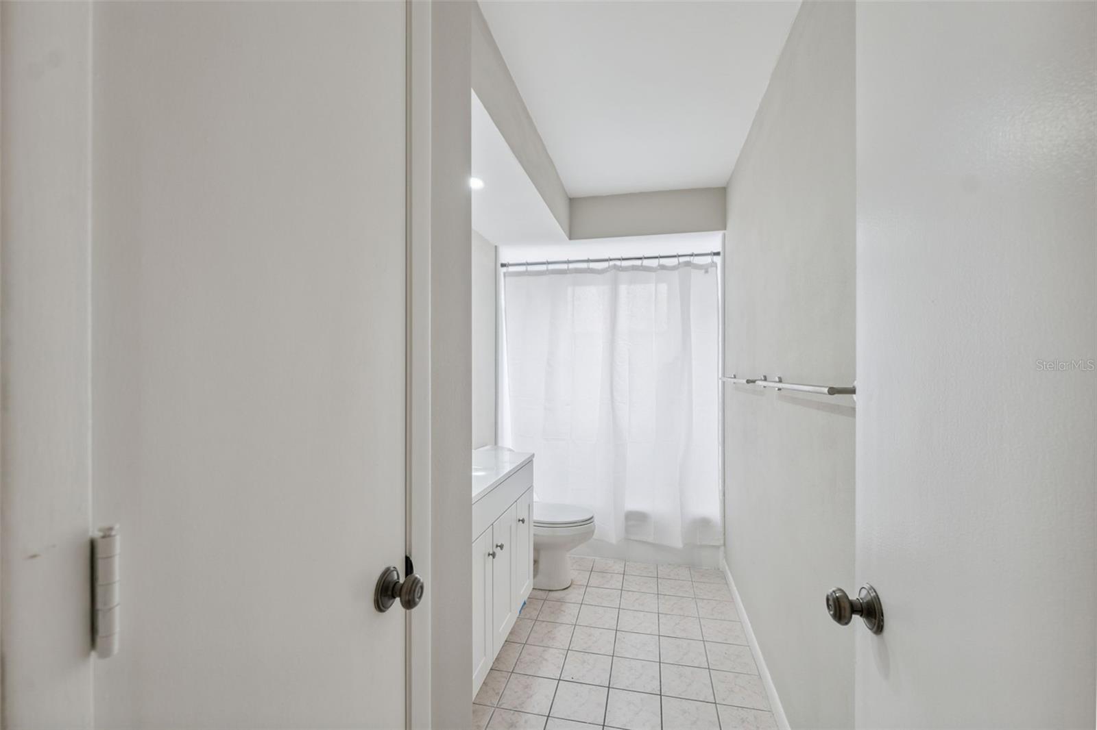 Image 27 of 48 For 13986 Bonnie Brae Drive