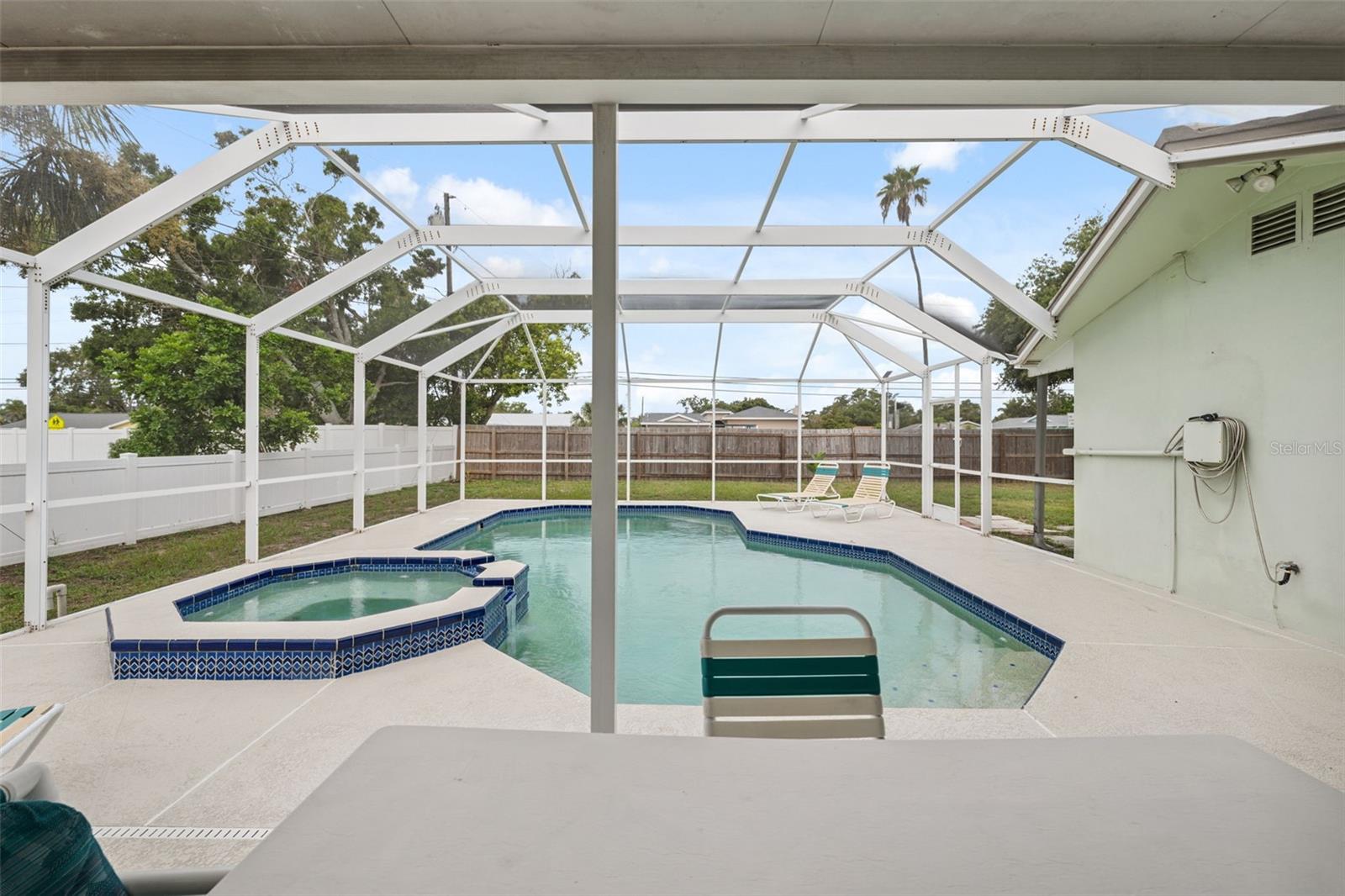 Image 42 of 48 For 13986 Bonnie Brae Drive