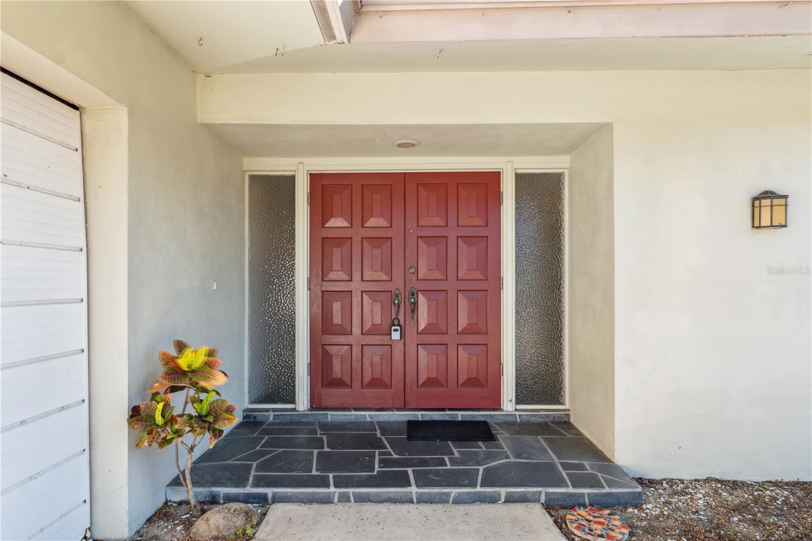 Image 6 of 48 For 13986 Bonnie Brae Drive