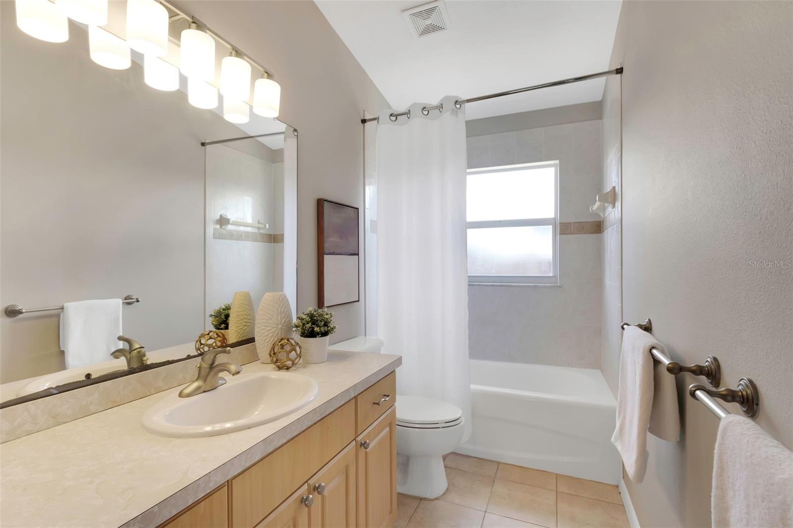 Image 62 of 86 For 13986 Bonnie Brae Drive