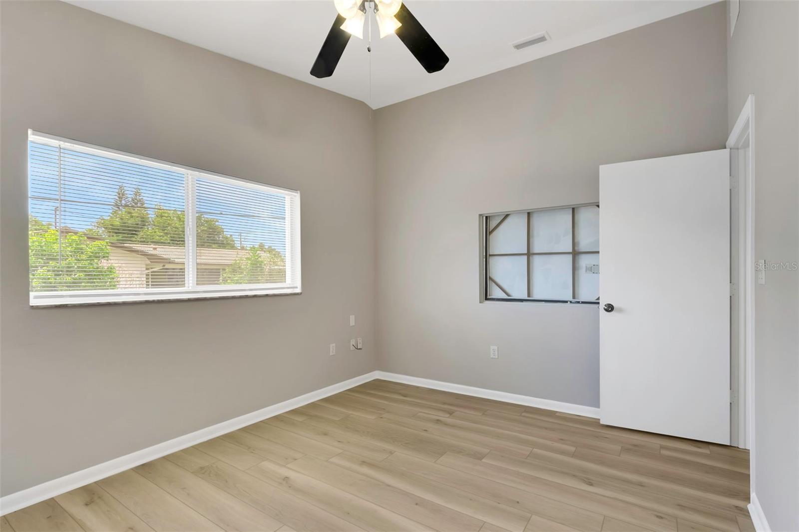 Image 66 of 86 For 13986 Bonnie Brae Drive