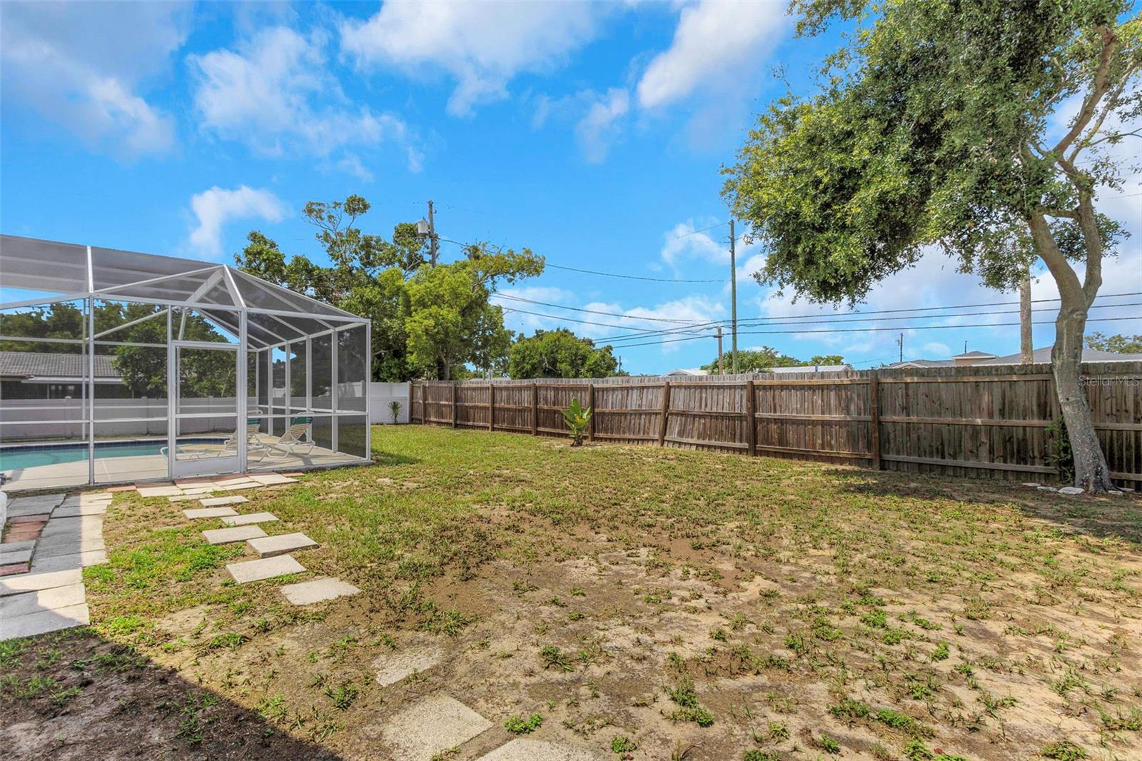 Image 80 of 86 For 13986 Bonnie Brae Drive