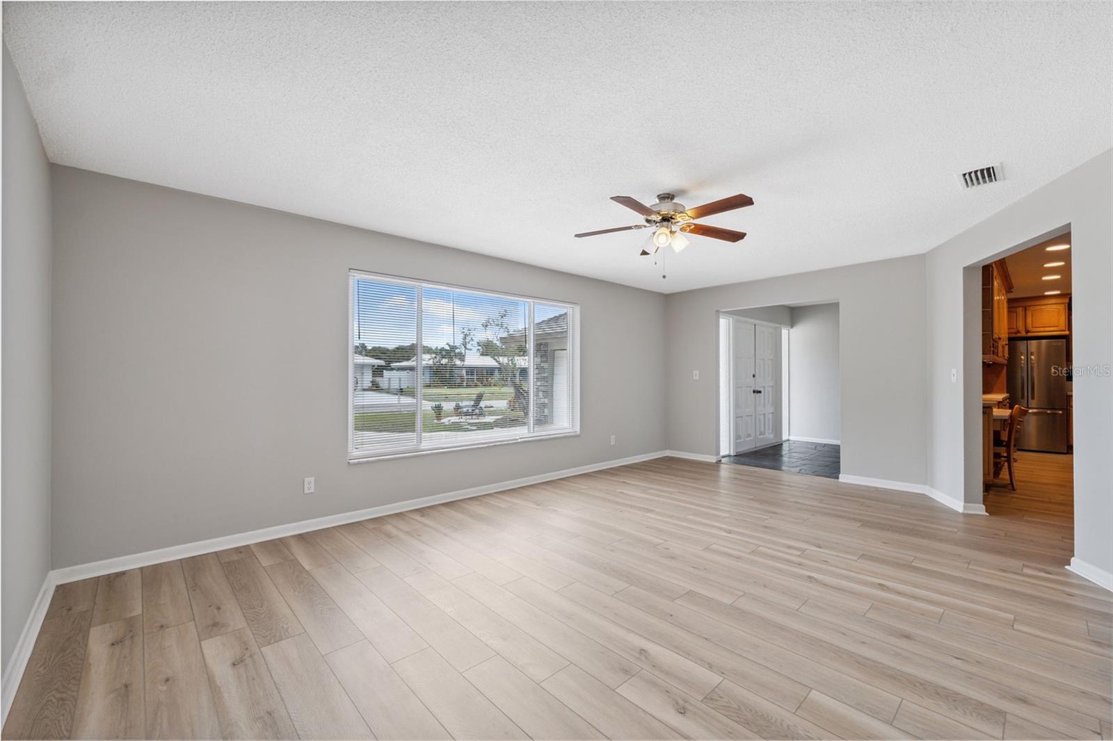 Image 9 of 48 For 13986 Bonnie Brae Drive