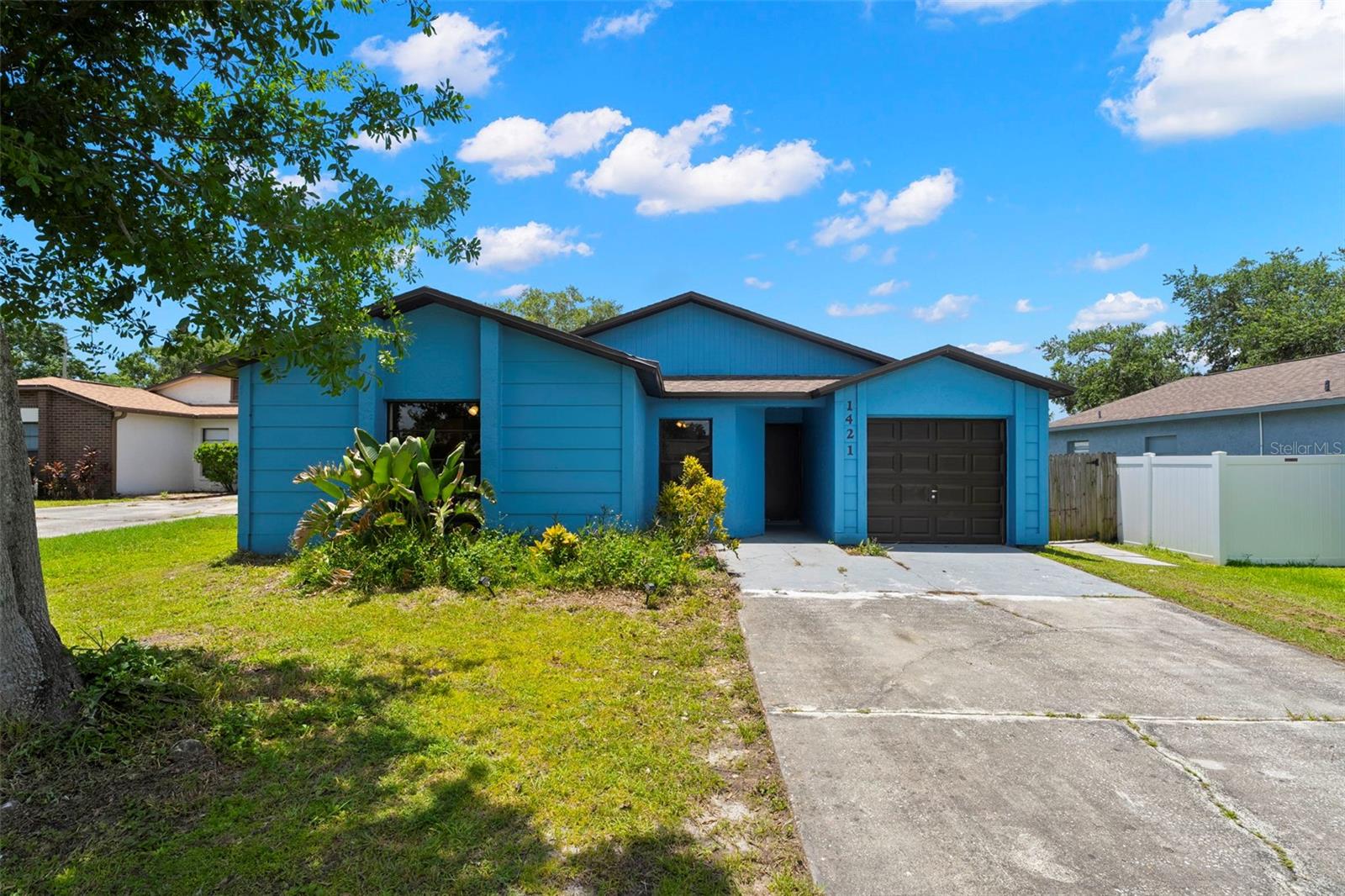 Details for 1421 Vinetree Drive, BRANDON, FL 33510