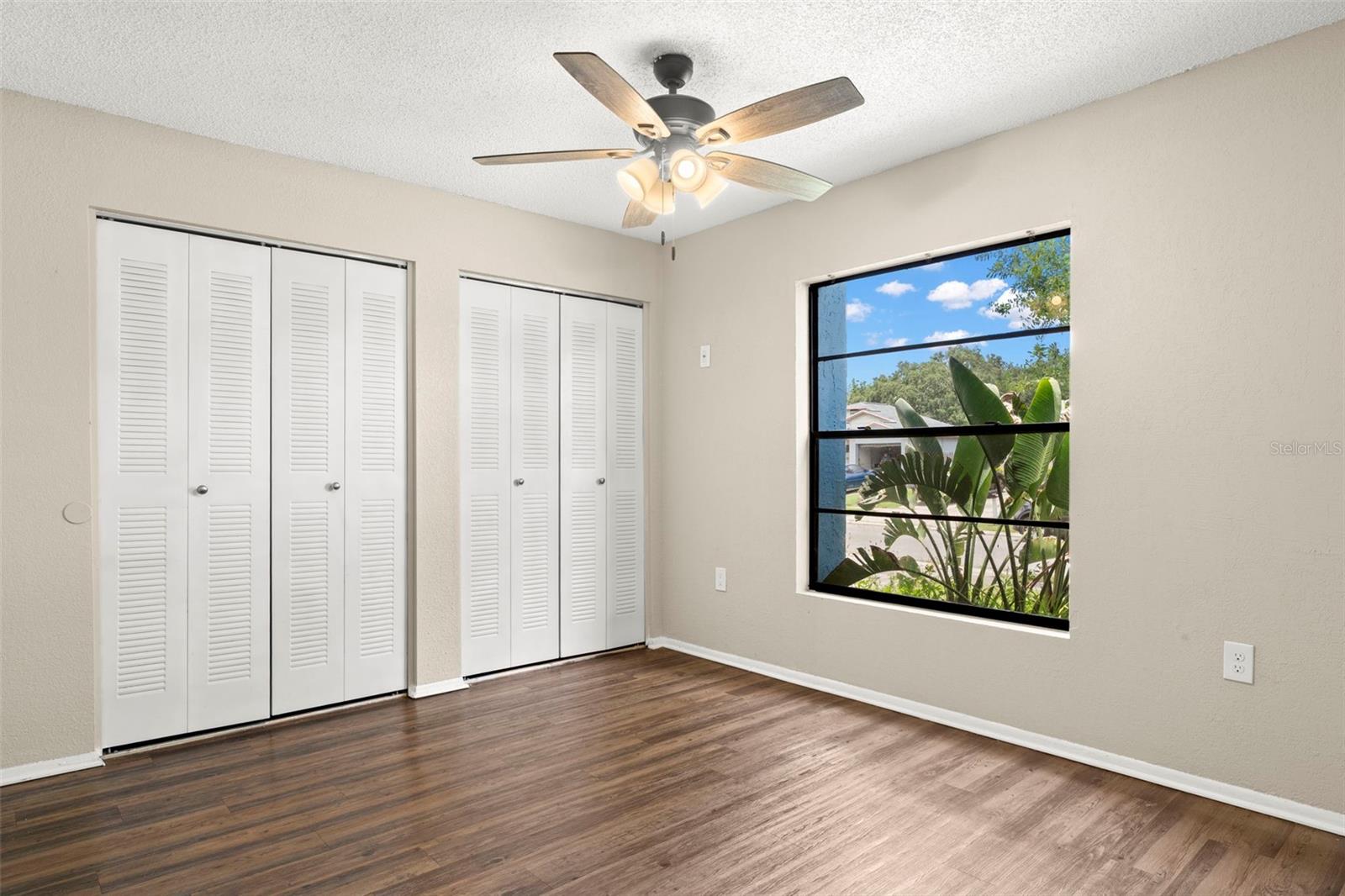 Image 9 of 19 For 1421 Vinetree Drive