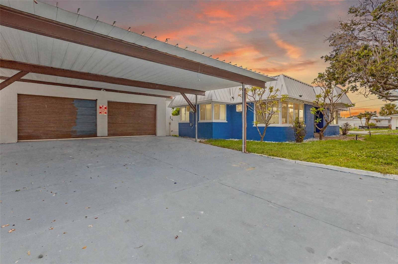 Image 3 of 49 For 14060 Miramar Avenue