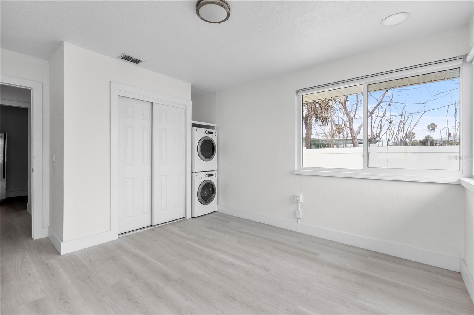 Image 30 of 49 For 14060 Miramar Avenue
