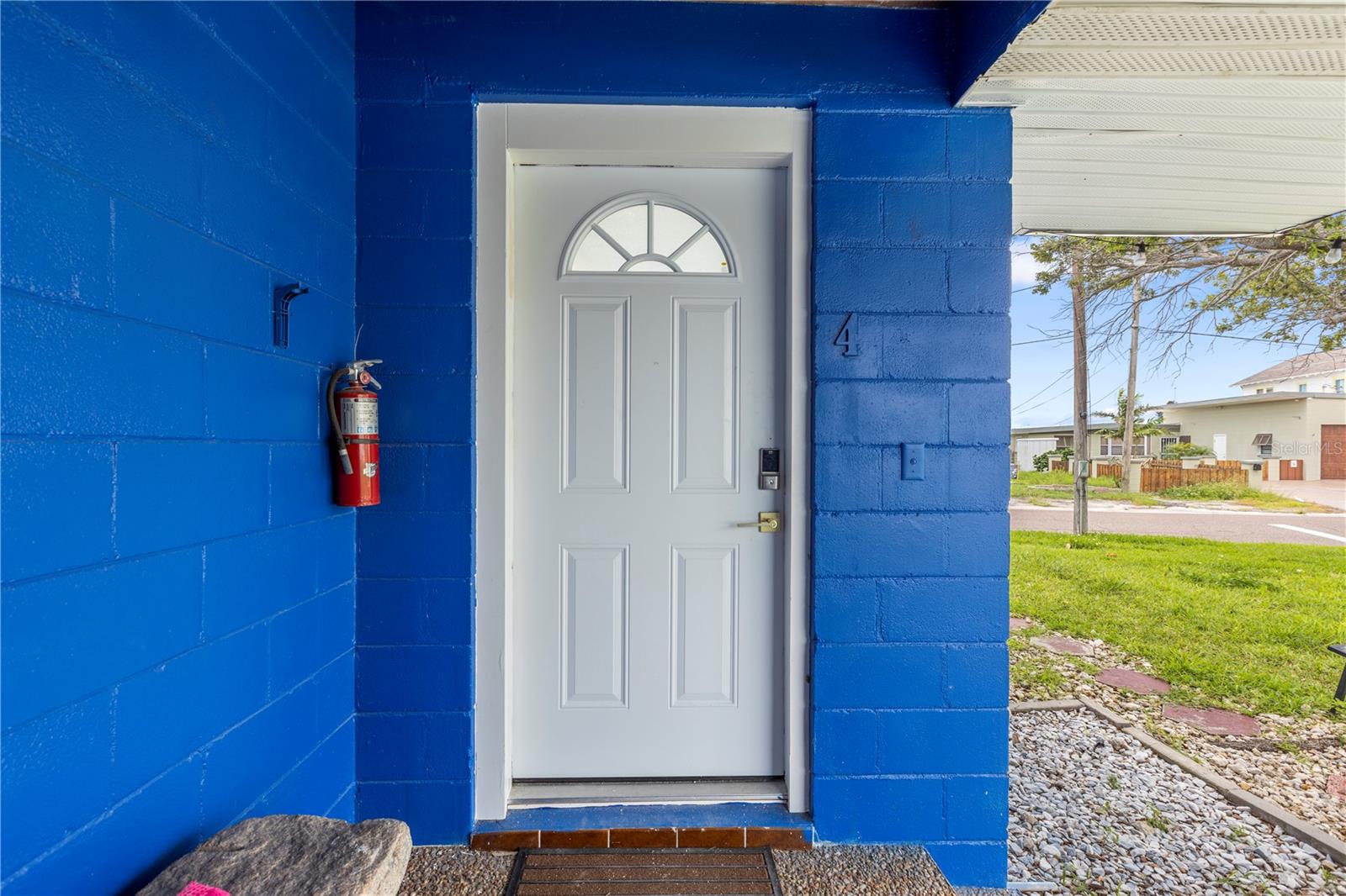 Image 33 of 49 For 14060 Miramar Avenue