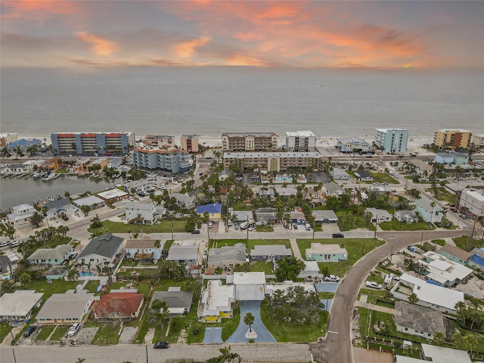 Image 4 of 49 For 14060 Miramar Avenue