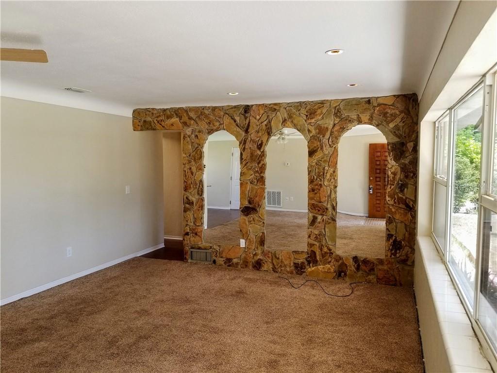 Image 4 of 25 For 6731 31st Terrace N