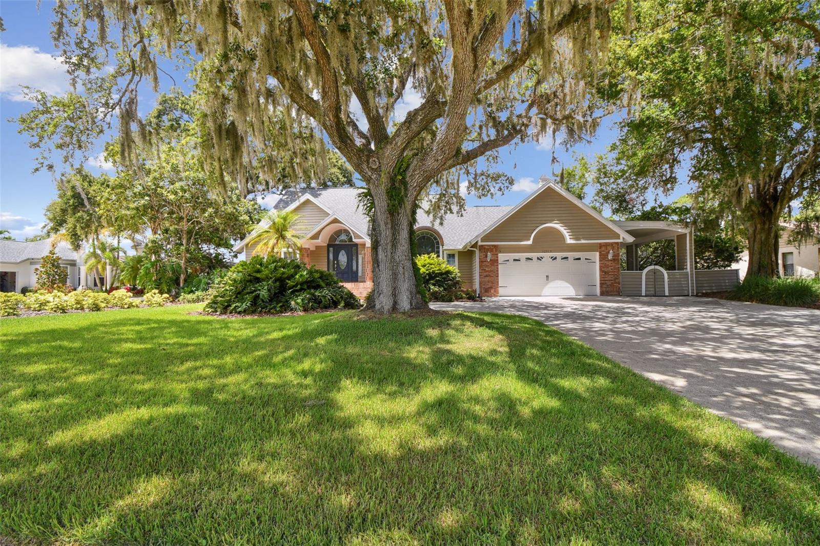 Image 3 of 98 For 10517 Lake Williams Drive