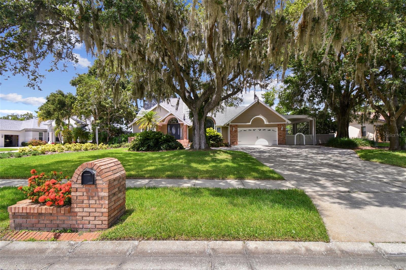 Image 4 of 98 For 10517 Lake Williams Drive