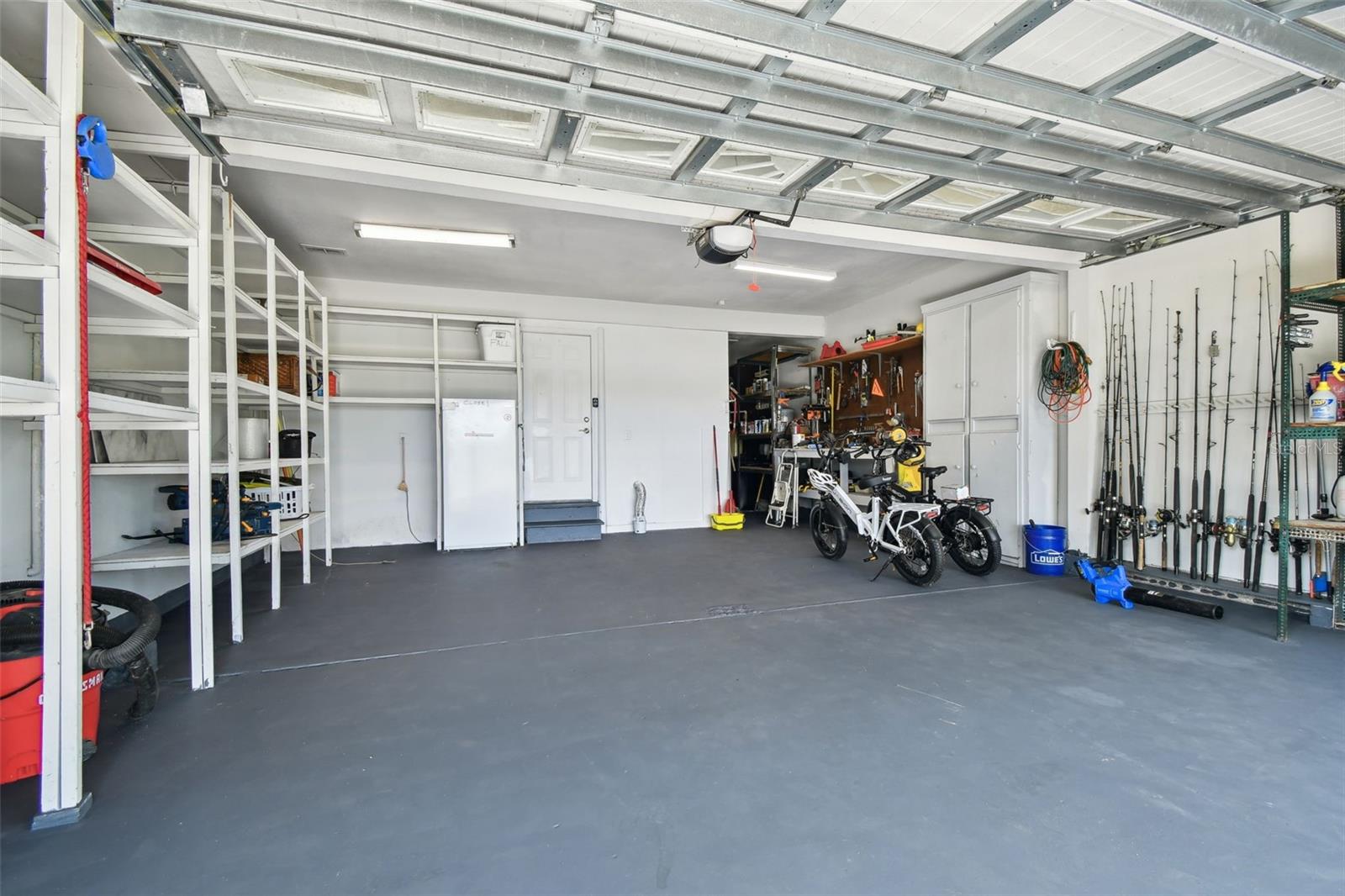 Image 42 of 98 For 10517 Lake Williams Drive