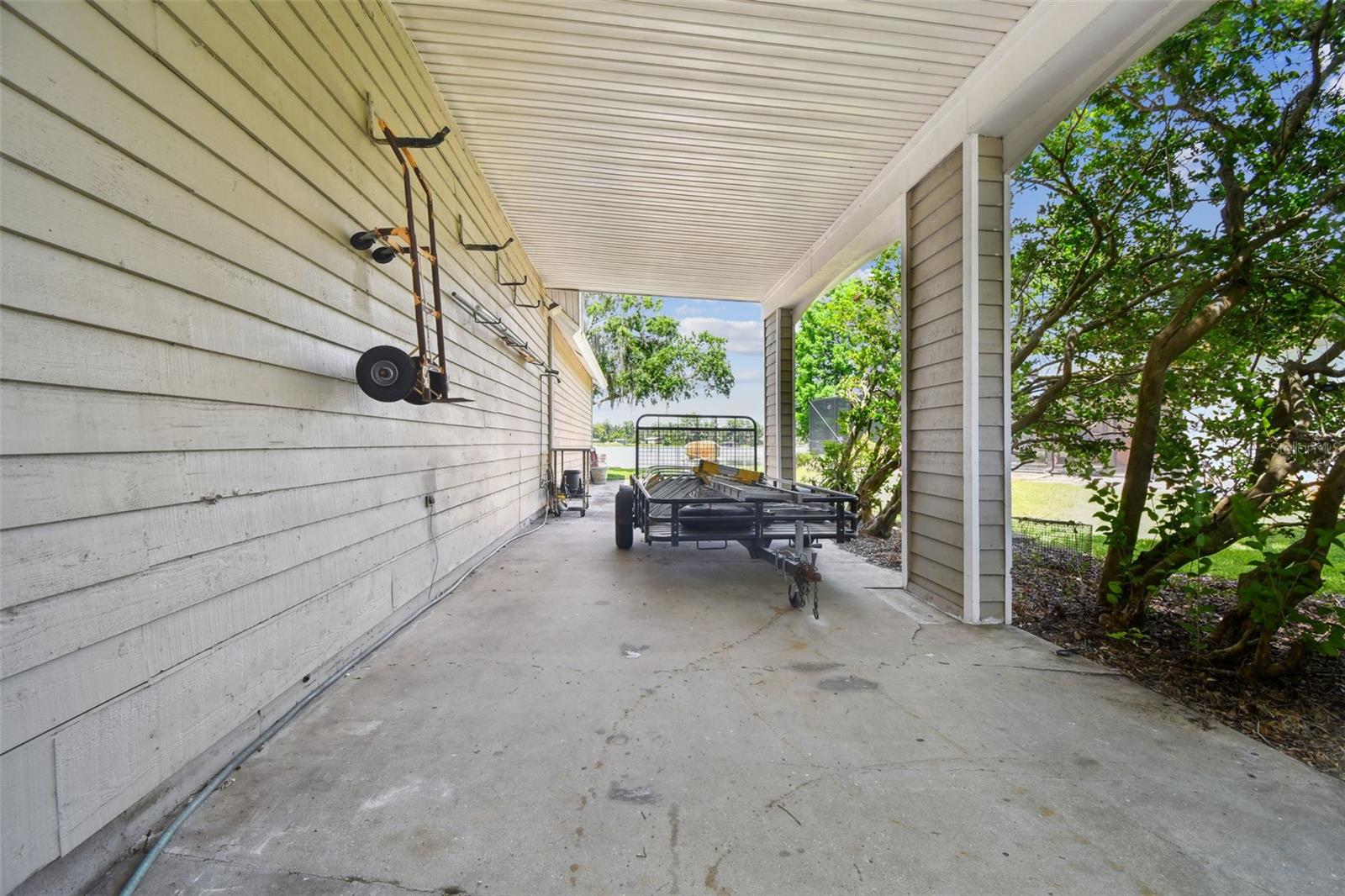 Image 86 of 98 For 10517 Lake Williams Drive
