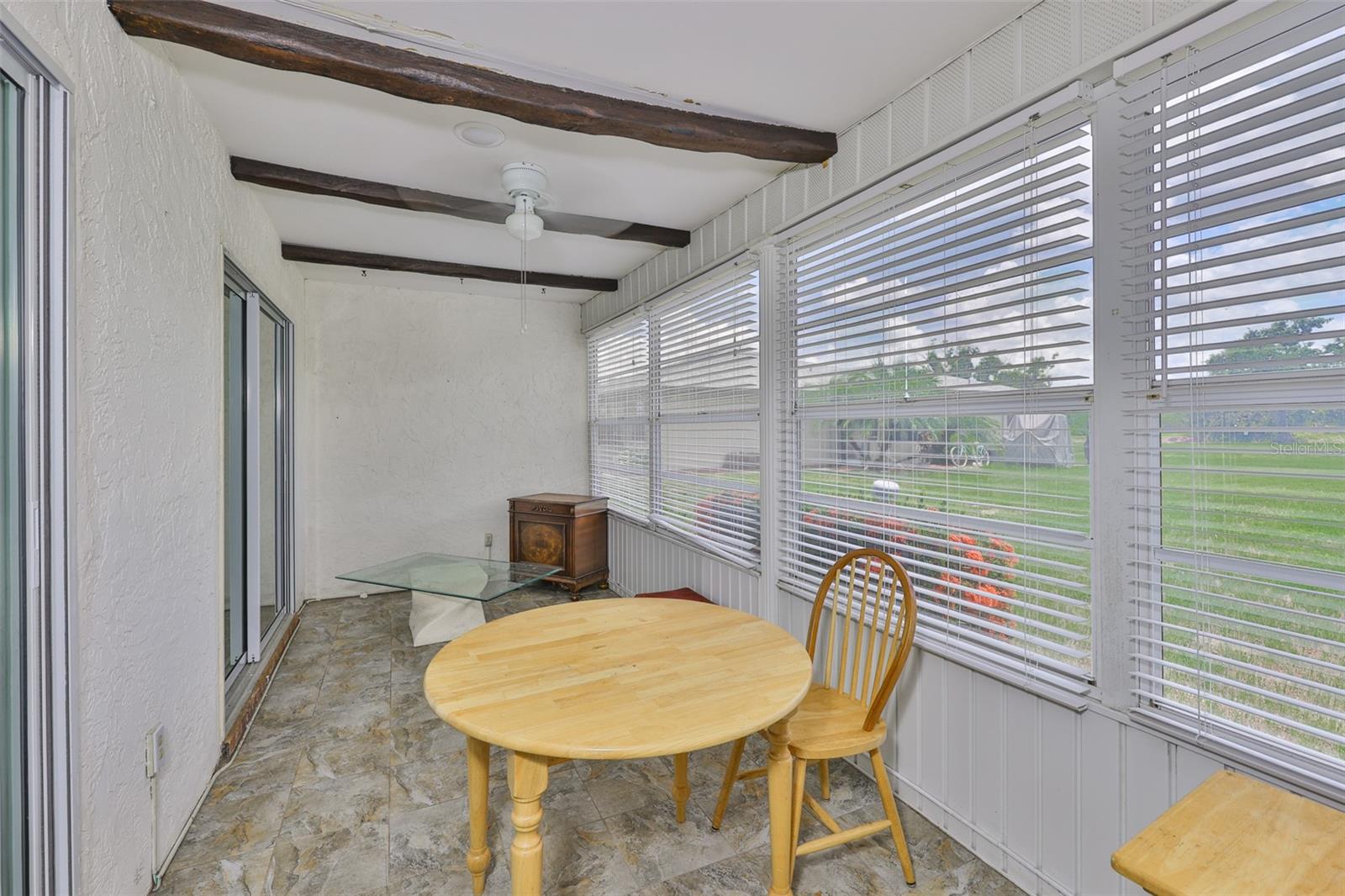 Image 9 of 55 For 1905 Canterbury Lane 17