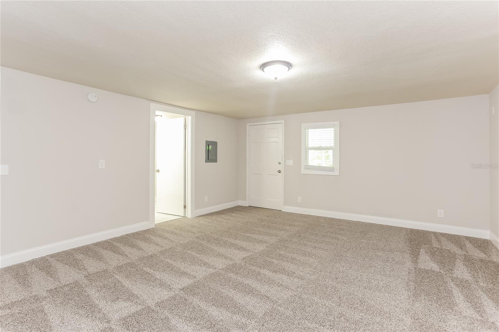 Image 10 of 17 For 4571 Park Street