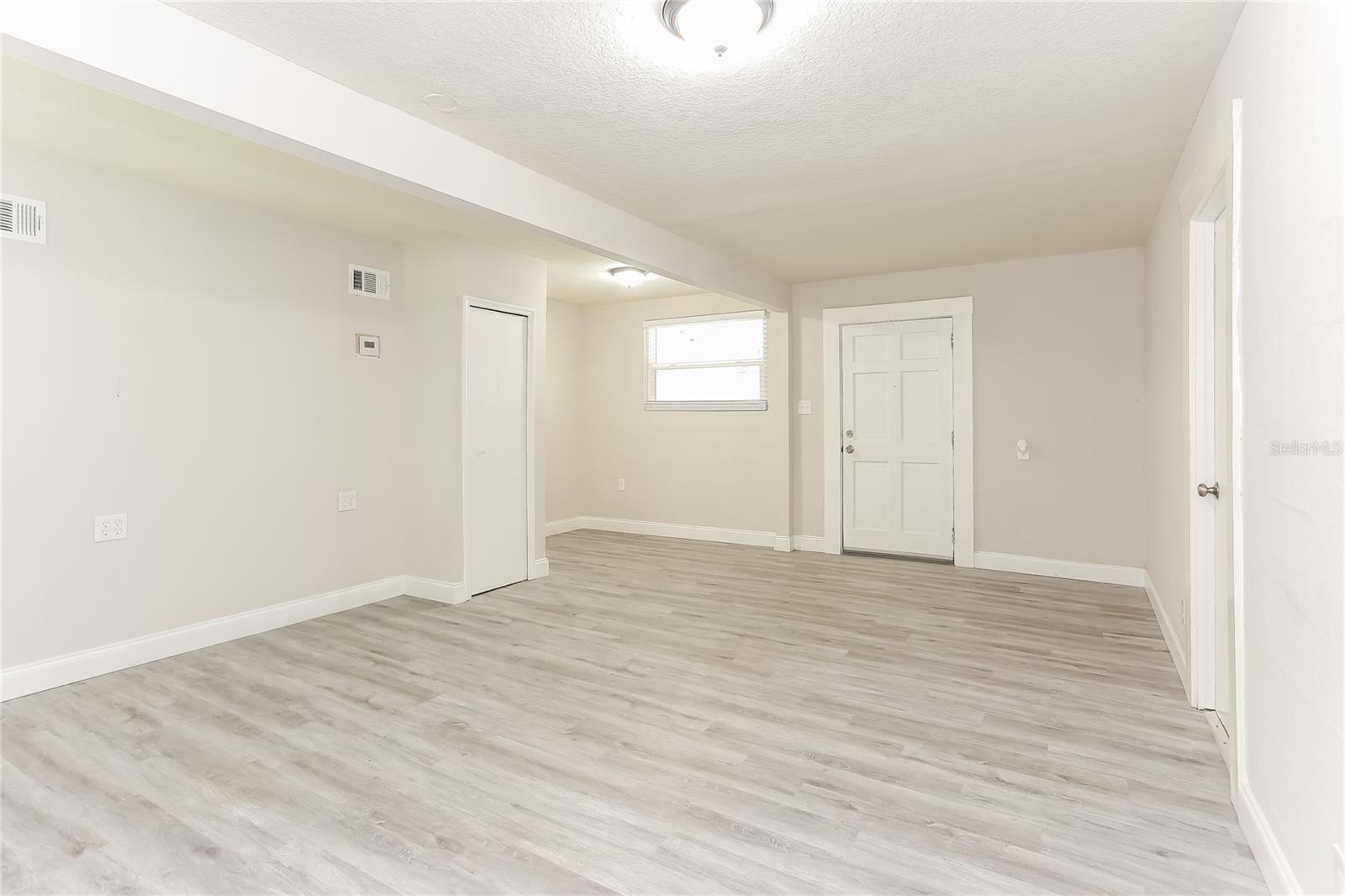 Image 8 of 17 For 4571 Park Street