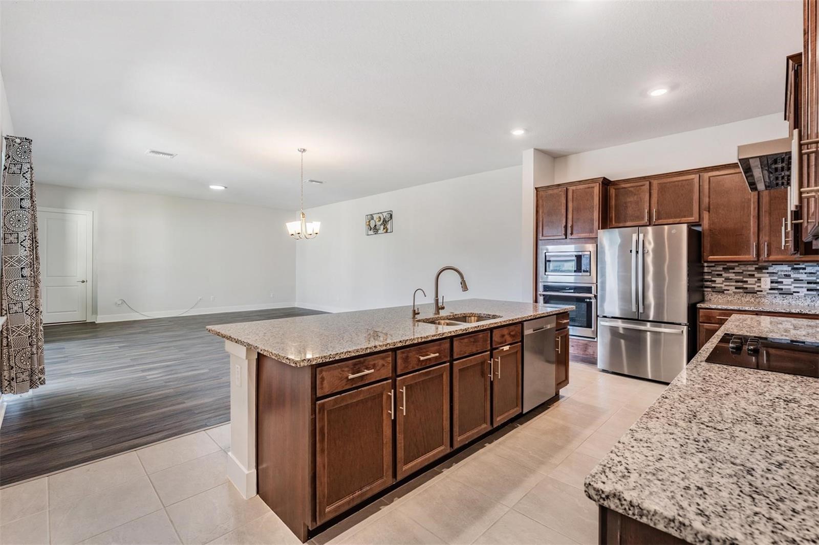 Image 16 of 81 For 8310 Ivy Stark Boulevard